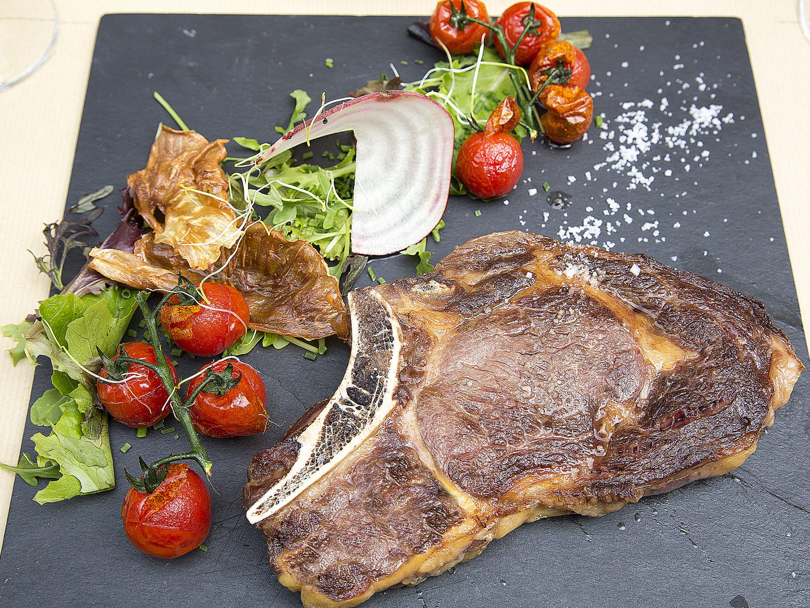 Côte de bœuf et son trio de sauces